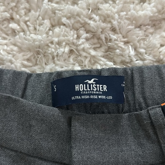 Hollister Ultra High-Rise Wide Leg Pants - Picture 3 of 6